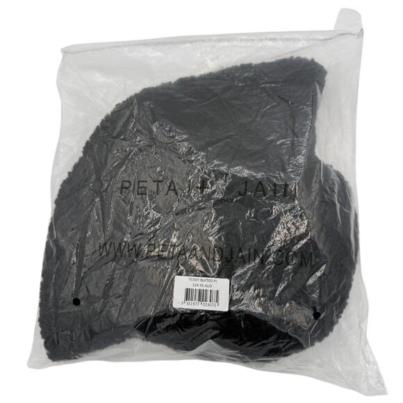 Peta + Jain Fuzzy Teddy Bucket Packable Beach Sun Hat in Black with Gold Logo - Picture 4 of 4